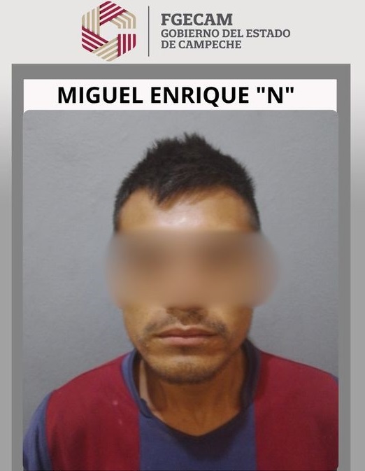 Los hechos que relacionan al imputado se registraron alrededor de las 17:35 horas del viernes 11 de octubre del presente año, cuando ingresó a un predio situado en la colonia Minas, en esta ciudad capital, con la finalidad de sustraer un tanque de gas butano de 9 kilos, una hamaca, color morada con un valor de mil 700 pesos y una motocicleta marca Italika, color negra y amarilla con un costo de 15 mil 350 pesos, pero fue sorprendido y asegurado por elementos de la Policía Estatal.